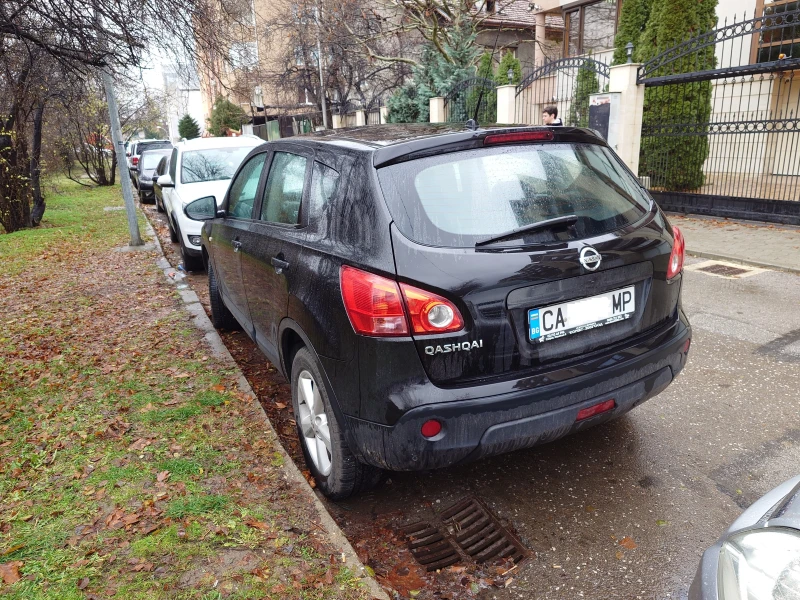 Nissan Qashqai 2.0 (141 Hp) 4x4 CVT (автоматик), снимка 3 - Автомобили и джипове - 48334511