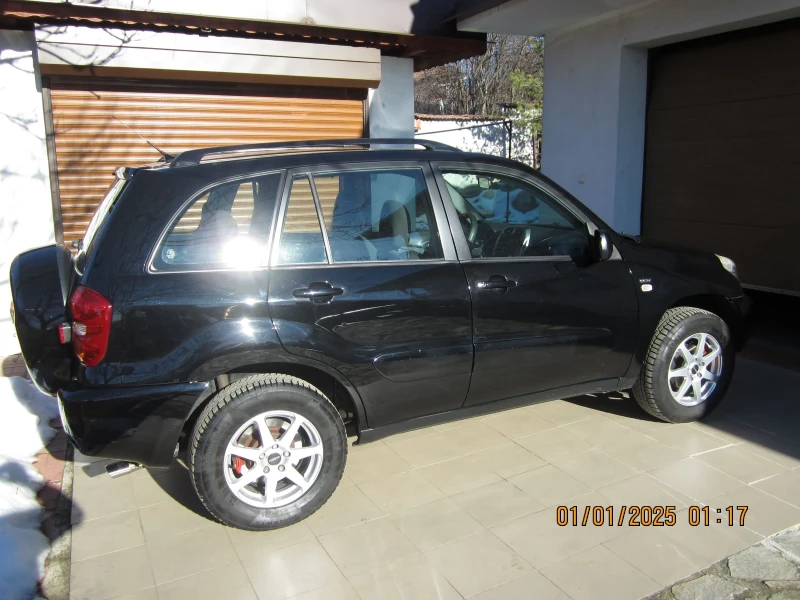 Toyota Rav4, снимка 2 - Автомобили и джипове - 48518266