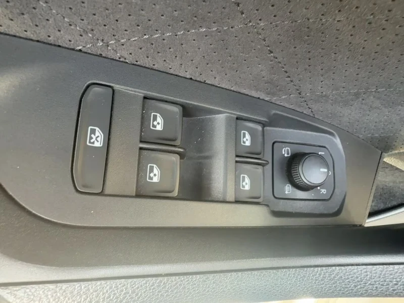 Skoda Kodiaq 2.0TSI/vRS/245HP/MEMORY/AHK/KLESS/360/L.ASS/695f, снимка 11 - Автомобили и джипове - 51594092