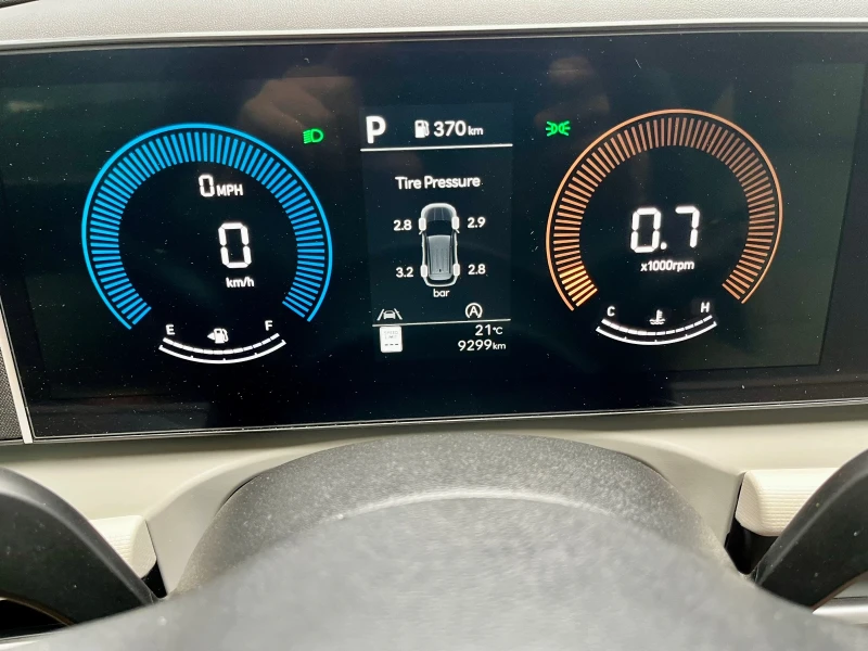 Hyundai Tucson 2, 5 4x4, снимка 10 - Автомобили и джипове - 52434022