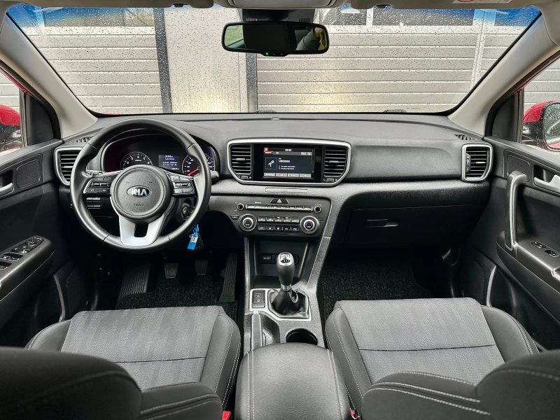 Kia Sportage 1.6i ФЕЙСЛИФТ КАМЕРА CARPLAY , снимка 13 - Автомобили и джипове - 52471815