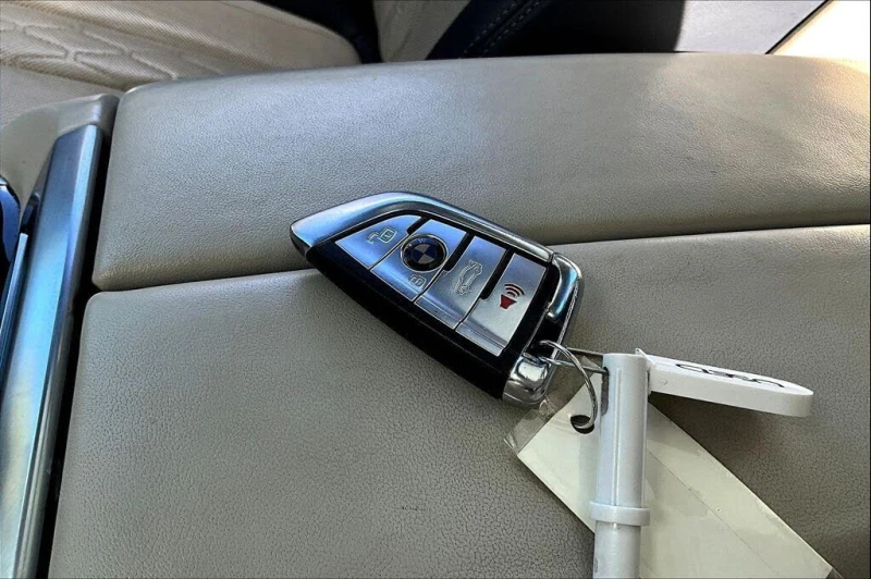 BMW X7  X7* xDrive* 40i АвтоКредит (ЦЕНА ДО БГ), снимка 8 - Автомобили и джипове - 53048163