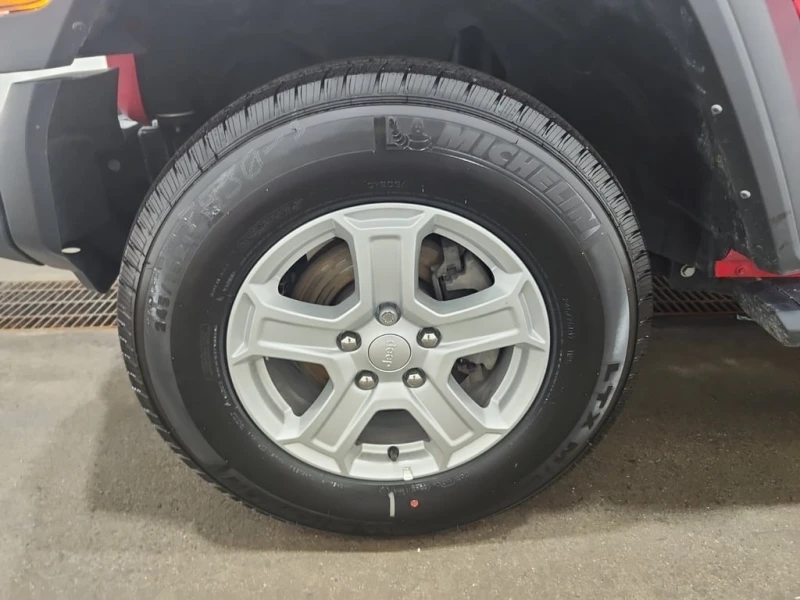 Jeep Wrangler * UNLIMITED SPORT * CARFAX * , снимка 6 - Автомобили и джипове - 53242285