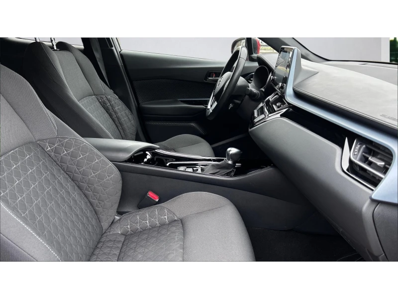 Toyota C-HR Месечна вноска от 367  , снимка 6 - Автомобили и джипове - 53381308
