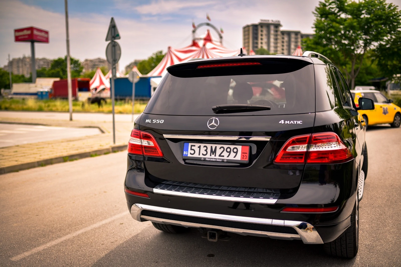 Mercedes-Benz ML 550 550 AMG LINE 4 MATIC Регистриран. 110 500 km - изображение 7