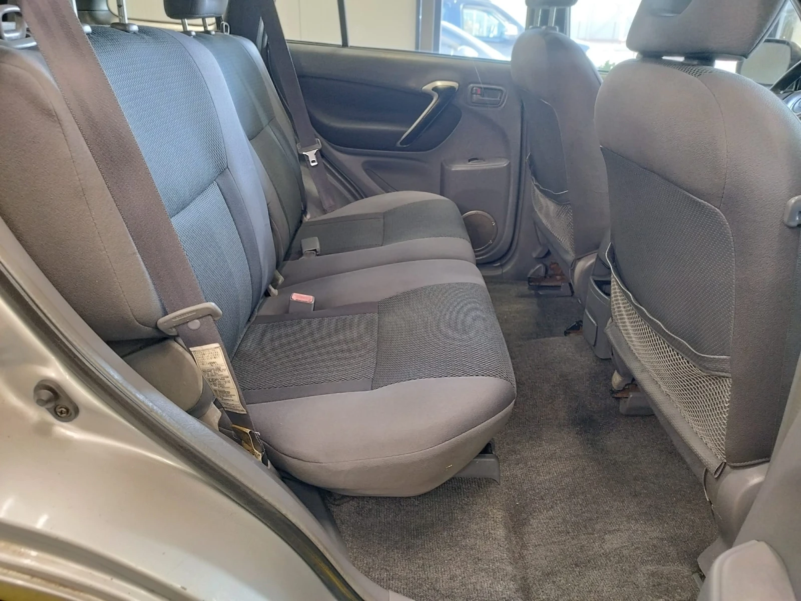 Toyota Rav4 2.2d4d 116kc, снимка 13 - Автомобили и джипове - 53814558