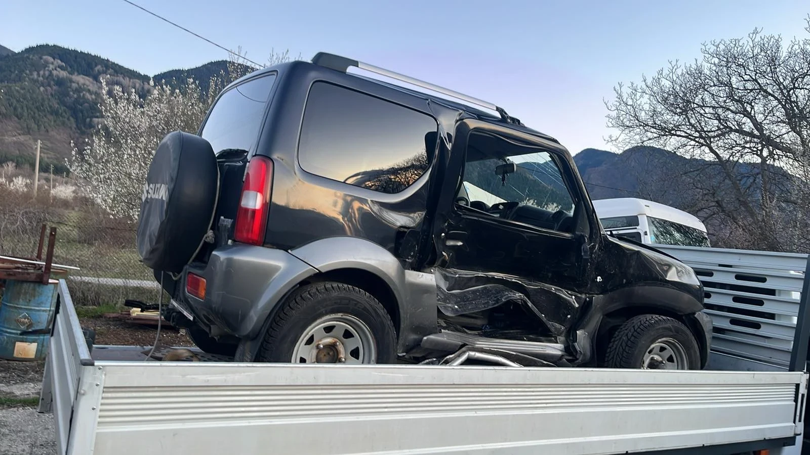 Suzuki Jimny 1.3, снимка 6 - Автомобили и джипове - 54159741