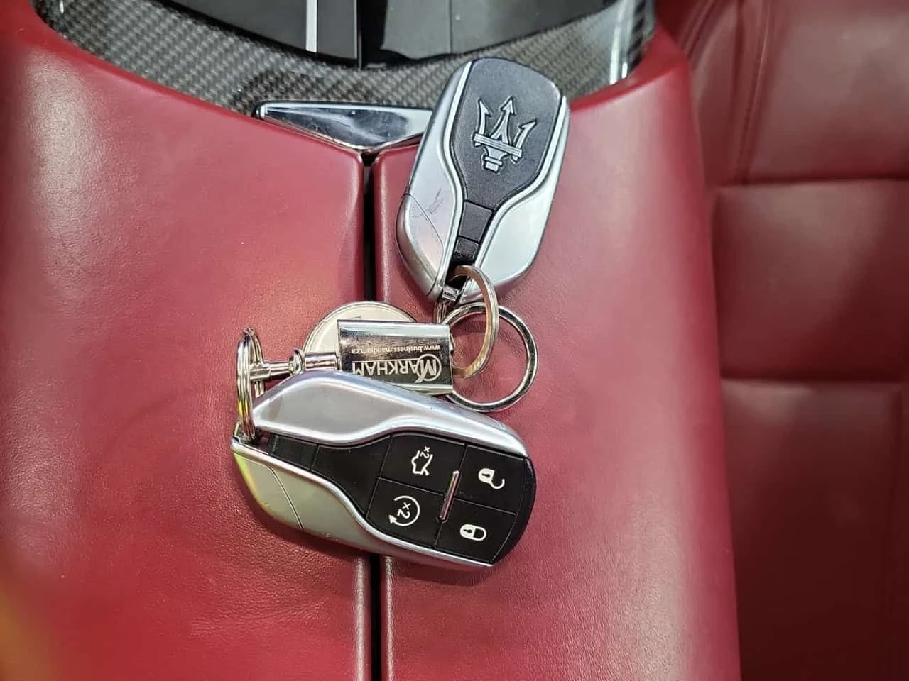 Maserati Levante S GRANSPORT| ЧЕРВЕН САЛОН| ПАМЕТ| PANO| 2 КЛЮЧА| 3, снимка 16 - Автомобили и джипове - 54235802