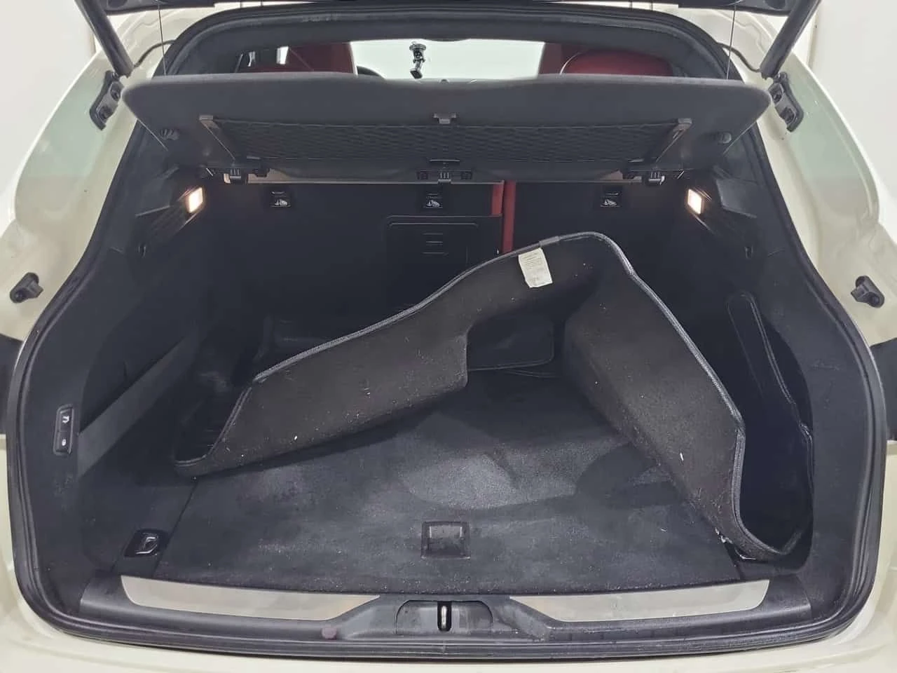 Maserati Levante S GRANSPORT| ЧЕРВЕН САЛОН| ПАМЕТ| PANO| 2 КЛЮЧА| 3, снимка 14 - Автомобили и джипове - 54235802