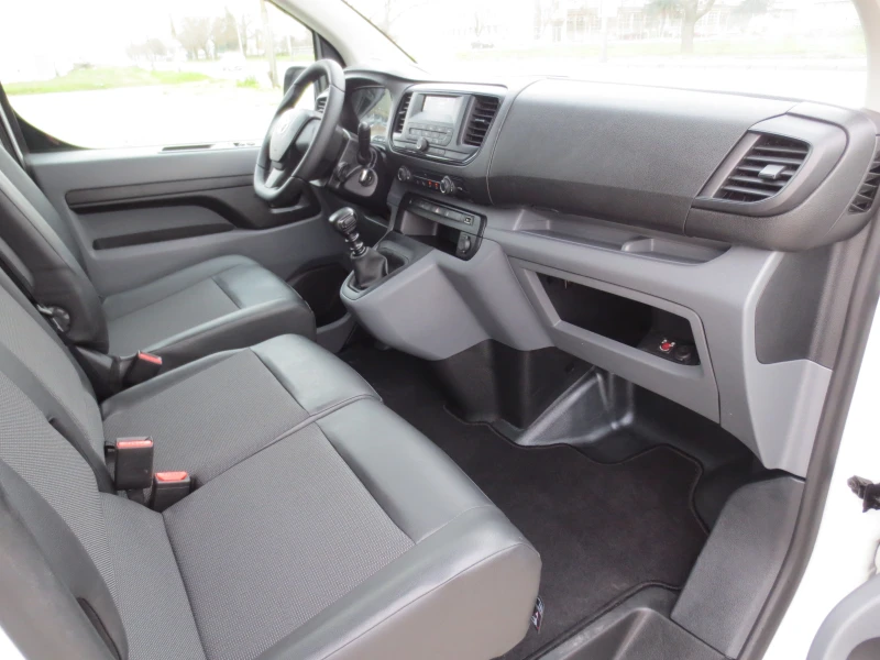 Toyota Proace 2.0 D-4D , снимка 12 - Бусове и автобуси - 52904769