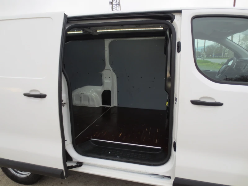 Toyota Proace 2.0 D-4D , снимка 15 - Бусове и автобуси - 52904769