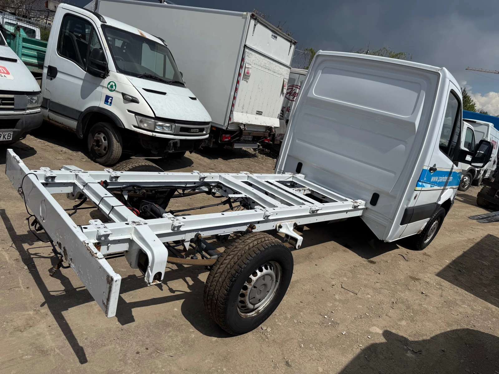 Mercedes-Benz Sprinter 316 Счупен мотор - изображение 6