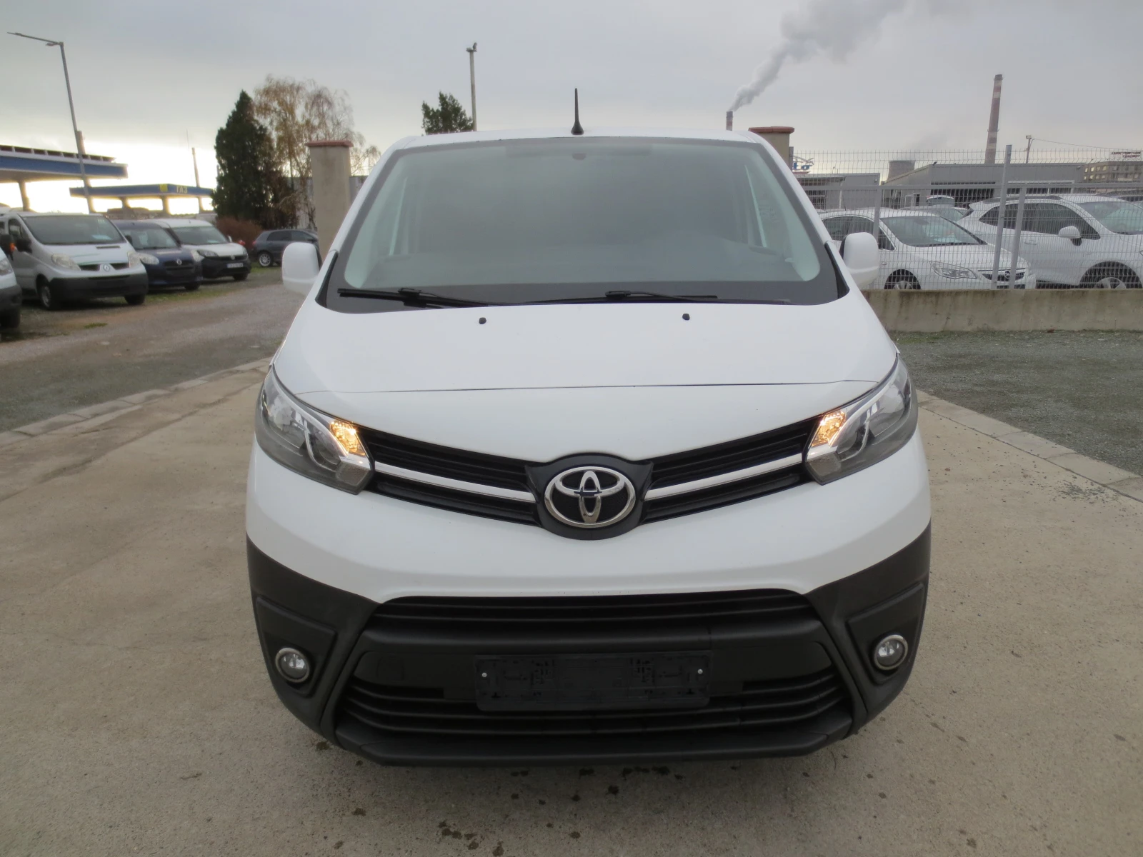 Toyota Proace 2.0 D-4D  - изображение 2