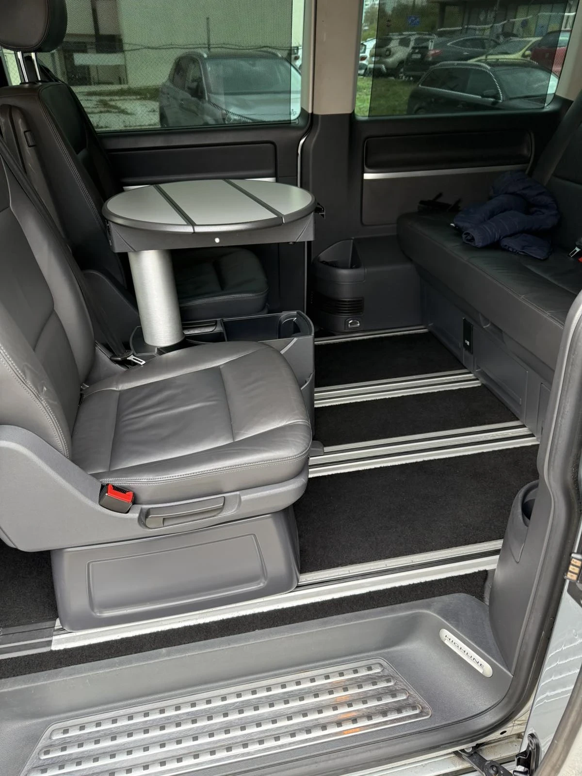 VW Multivan, снимка 7 - Бусове и автобуси - 56713606