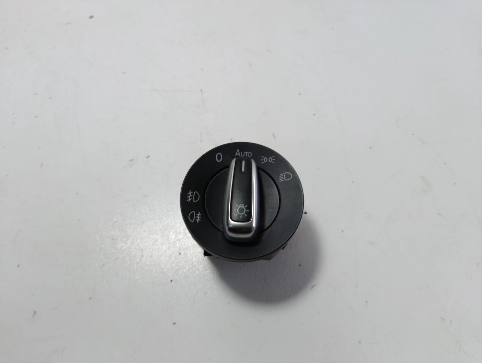 копче фар 3C8941431A VW Tiguan
