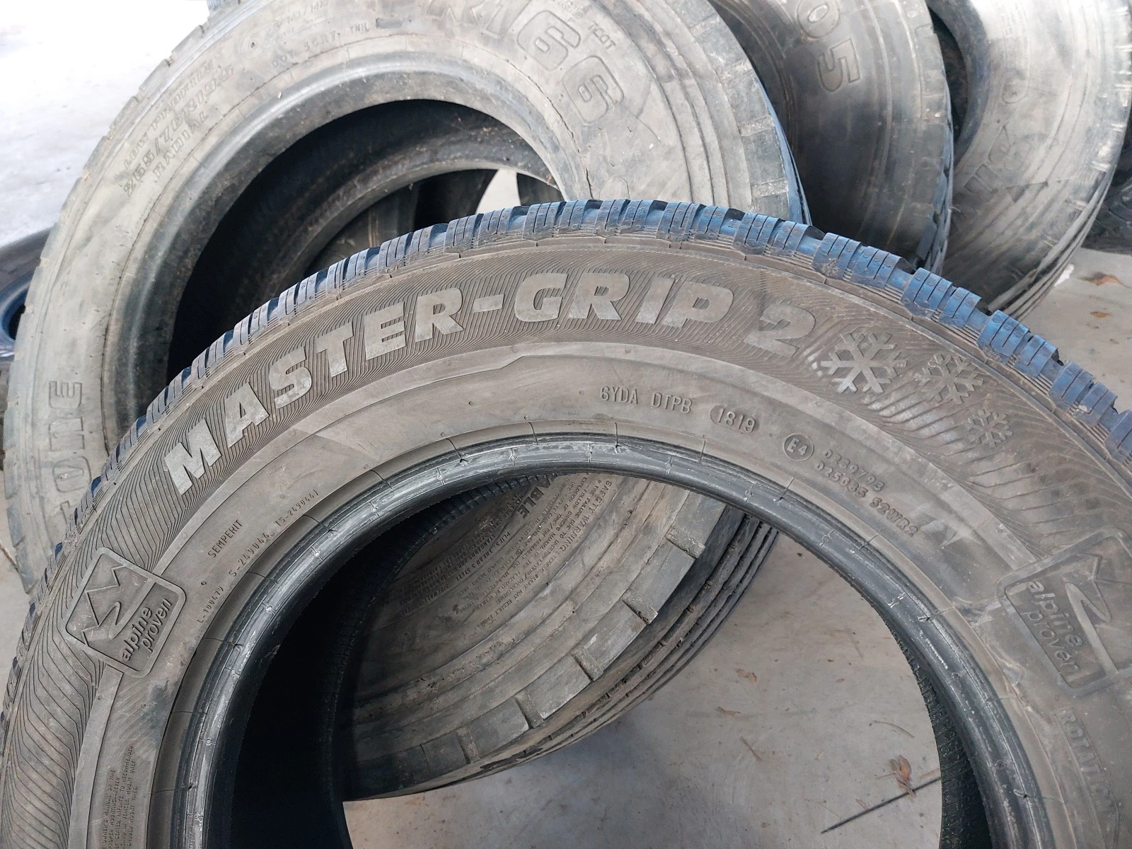  215/70R16 | Mobile.bg   4