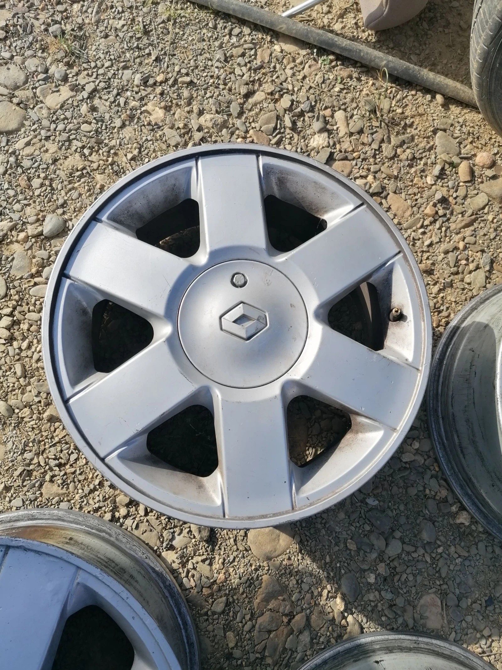 ������ �� Renault | Mobile.bg � ����������� 4