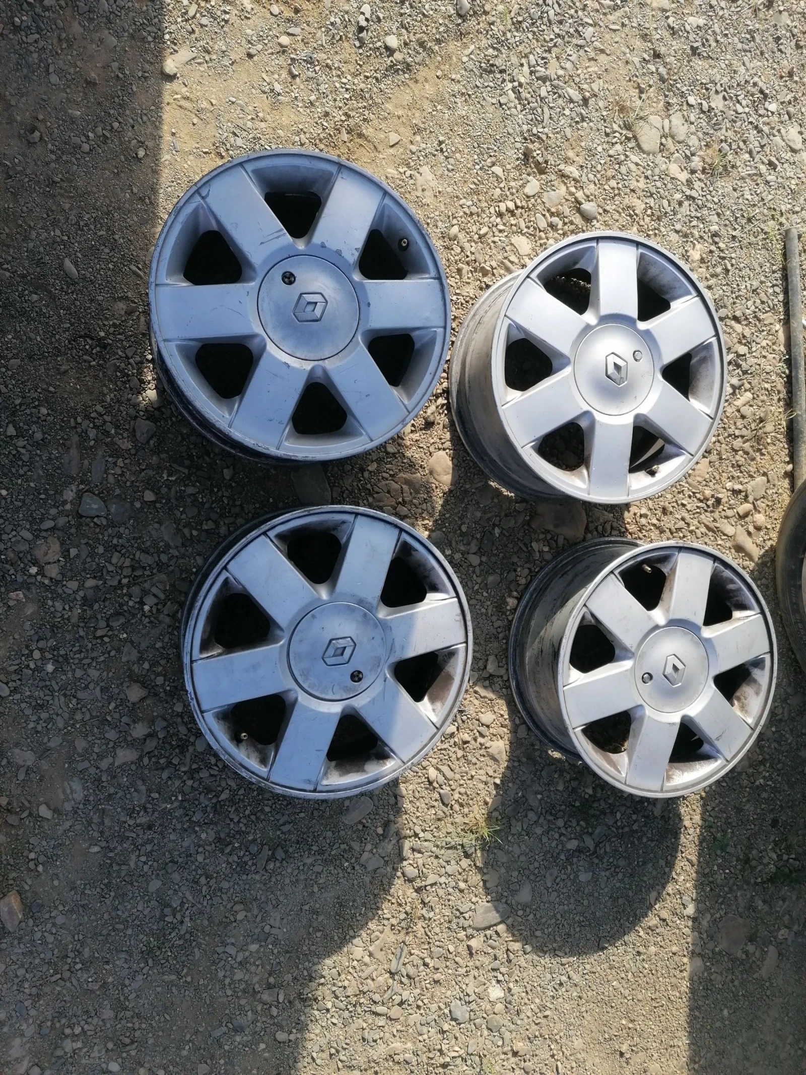 ������ �� Renault | Mobile.bg � ����������� 5