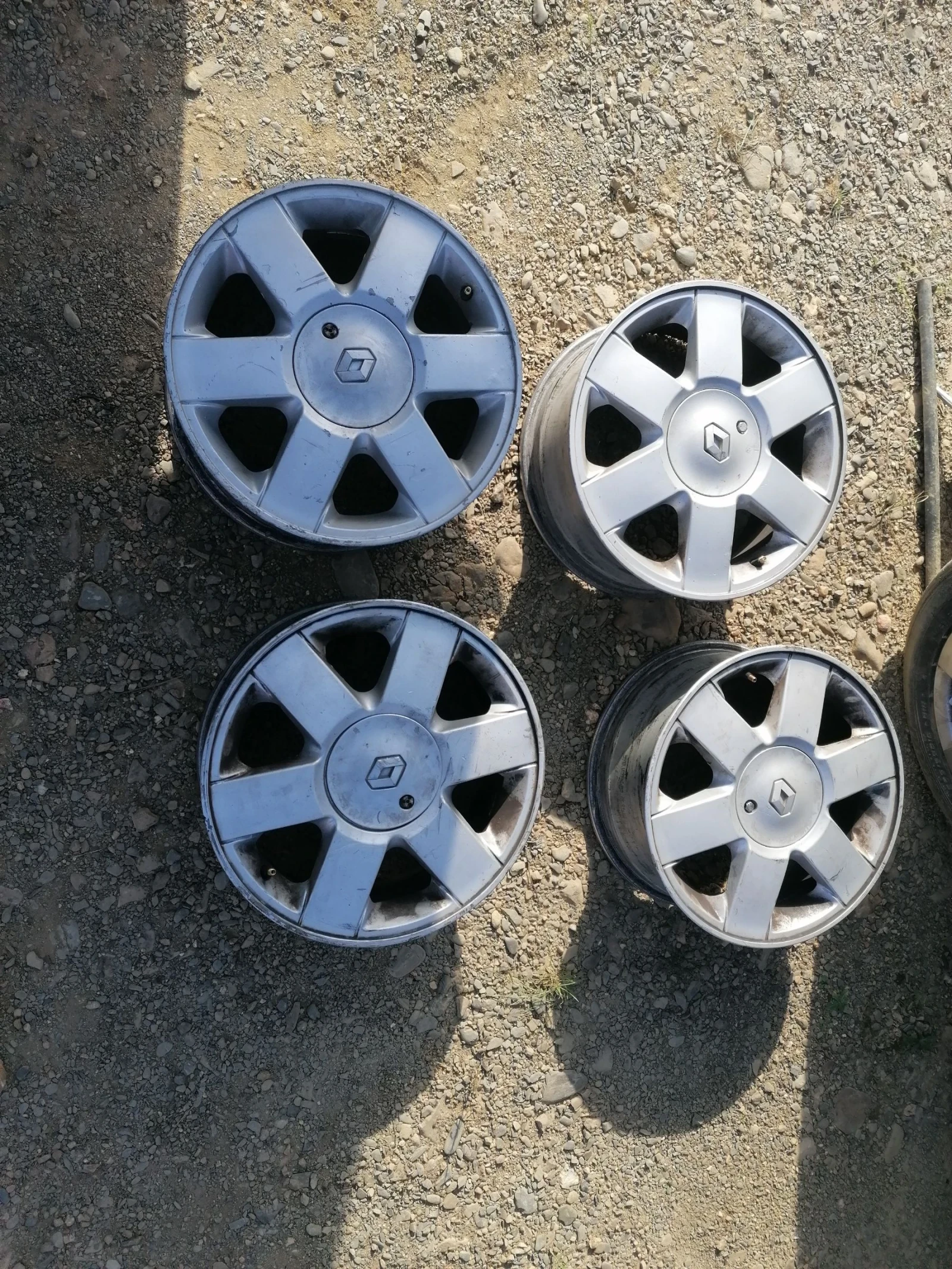 ������ �� Renault | Mobile.bg � ����������� 6