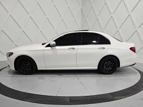 Mercedes-Benz E 300 * CARFAX * FULL DIGITAL * BURMESTER, снимка 2
