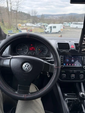 VW Golf 1.9 TDI / 6 скорости / климатроник / регистриран - 2890 € / 5652.35 лв. - 12724689 7