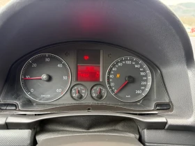 VW Golf 1.9 TDI / 6 скорости / климатроник / регистриран - 2890 € / 5652.35 лв. - 12724689 8