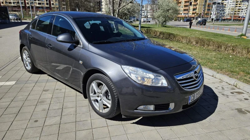 Opel Insignia Insignia, снимка 2 - Автомобили и джипове - 50995461