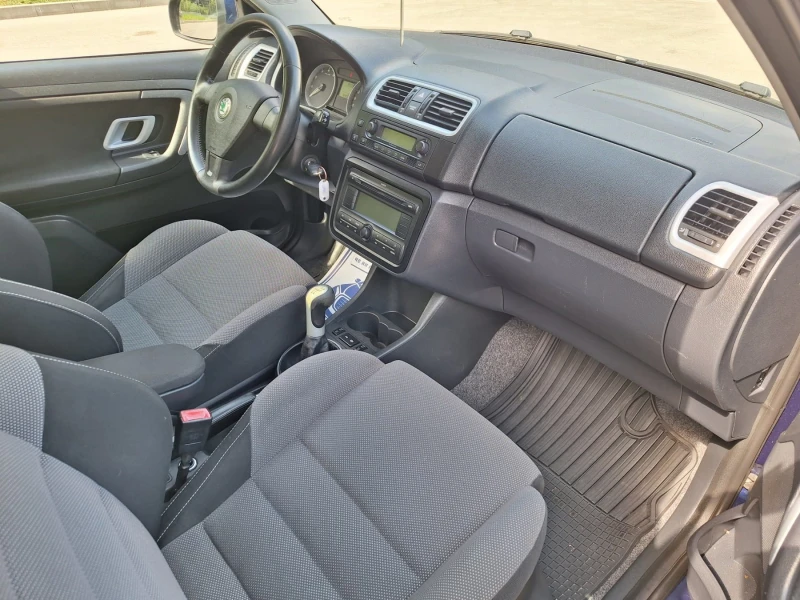 Skoda Fabia 1, 6i ОТЛИЧНА, снимка 13 - Автомобили и джипове - 49963288