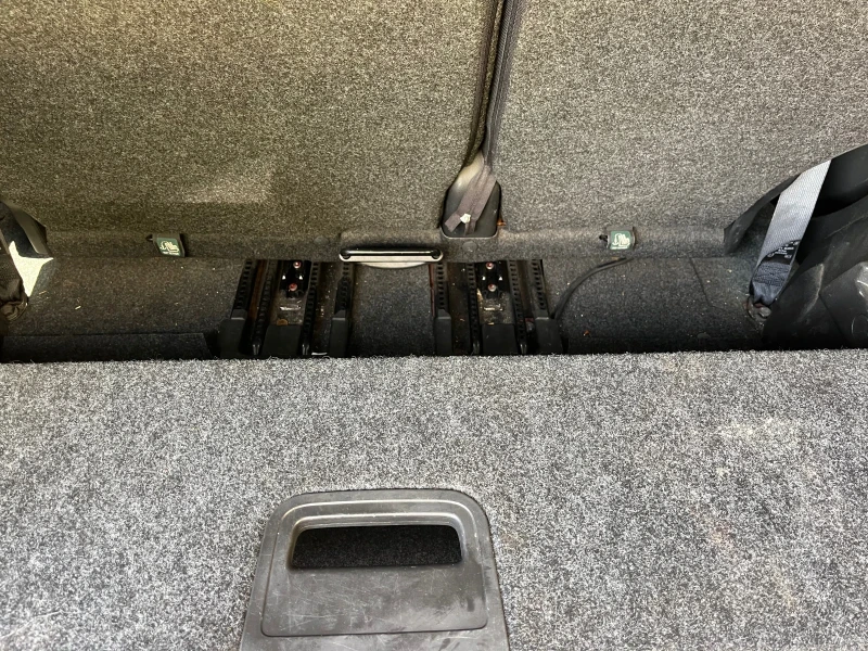 Nissan Note 1.6i Exclusive, снимка 11 - Автомобили и джипове - 51503530