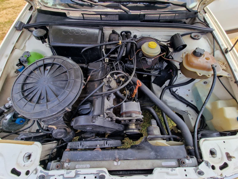 Audi 80 1.8, снимка 6 - Автомобили и джипове - 52348001