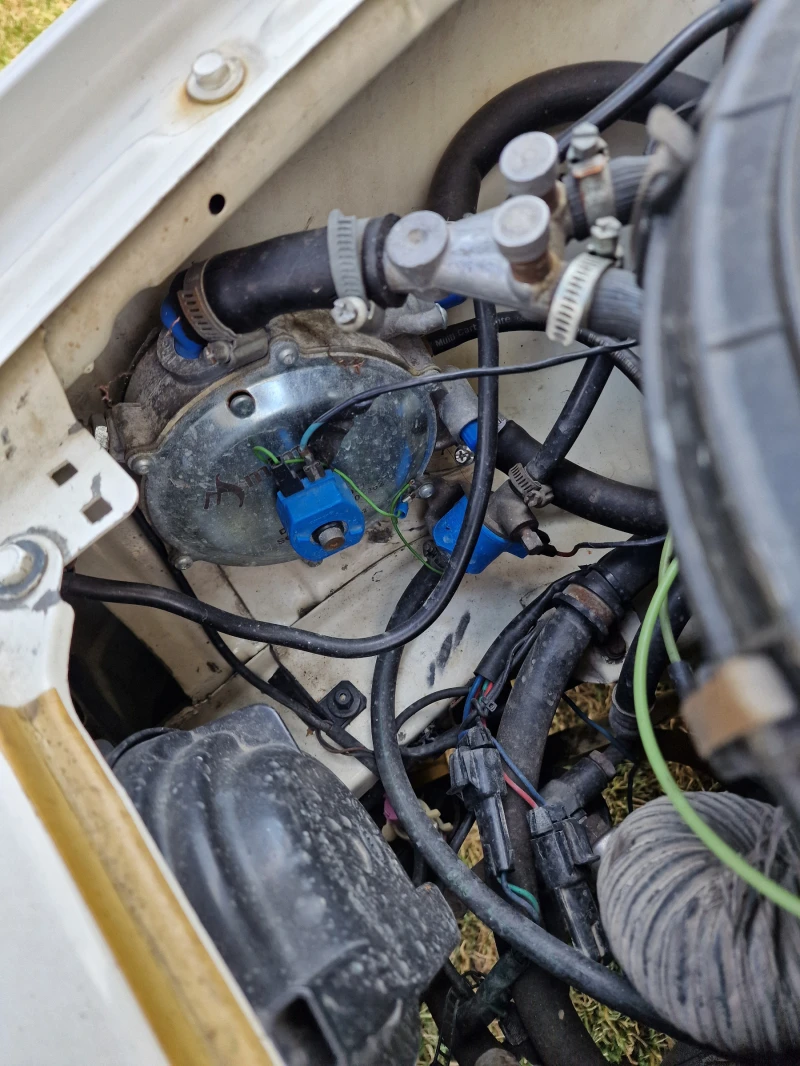 Audi 80 1.8, снимка 8 - Автомобили и джипове - 52348001