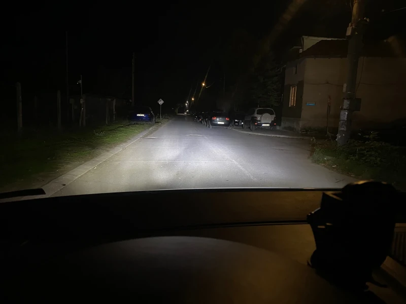 VW Touran 1.9 105 коня, снимка 14 - Автомобили и джипове - 52225213