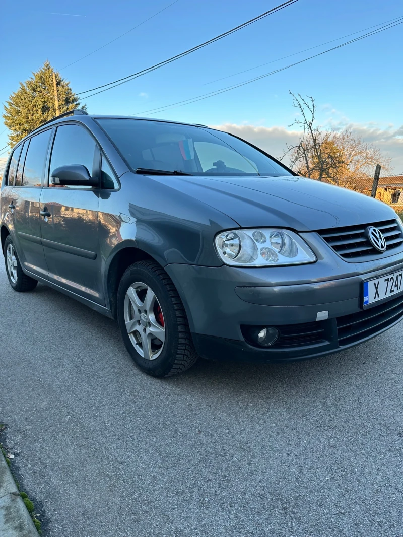 VW Touran 1.9 105 коня, снимка 5 - Автомобили и джипове - 52225213
