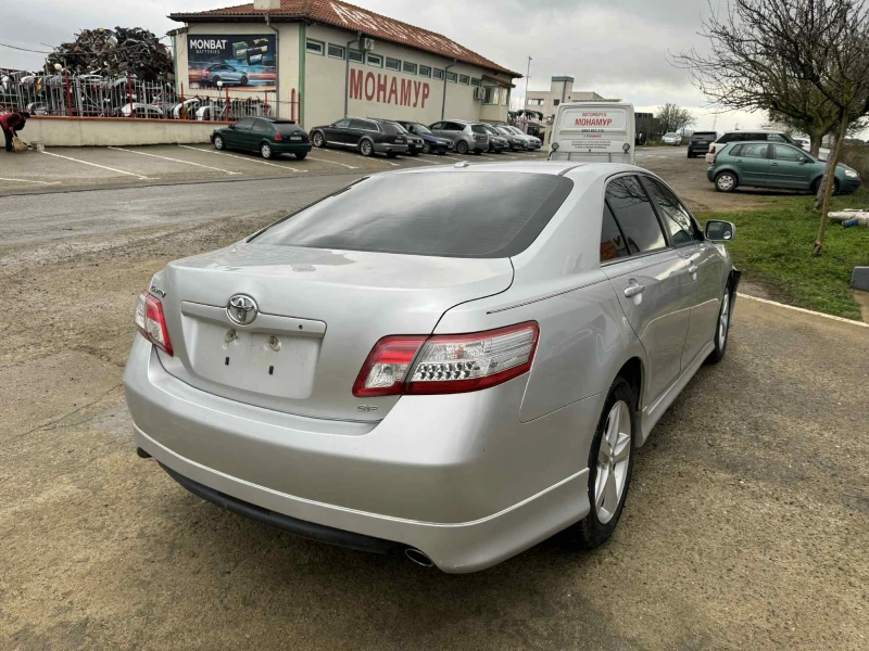 Toyota Camry 2.5, снимка 3 - Автомобили и джипове - 52564539