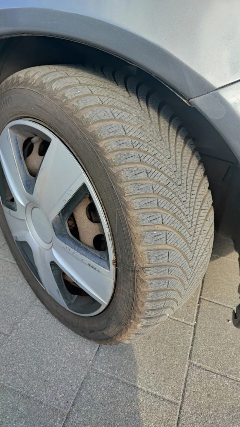 Mitsubishi Colt 1.5 DiD Автоматик, снимка 8 - Автомобили и джипове - 52670698