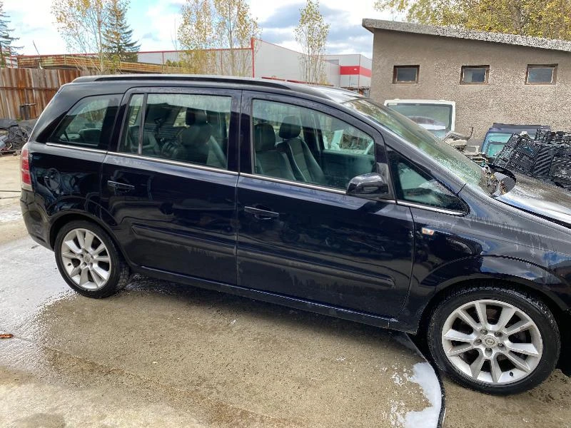 Opel Zafira 1.9 cdti 150 к.с. На части, снимка 1 - Автомобили и джипове - 44157178