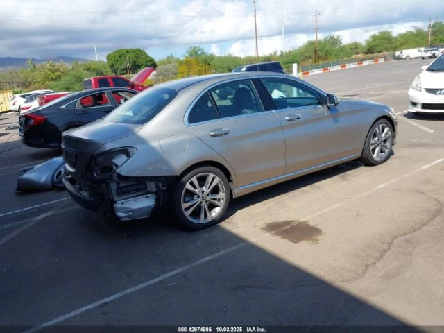 Mercedes-Benz C 300 ПОДГРЕВ* КАМЕРА* KEYLESS* ЧАСТИ, снимка 6 - Автомобили и джипове - 53110121