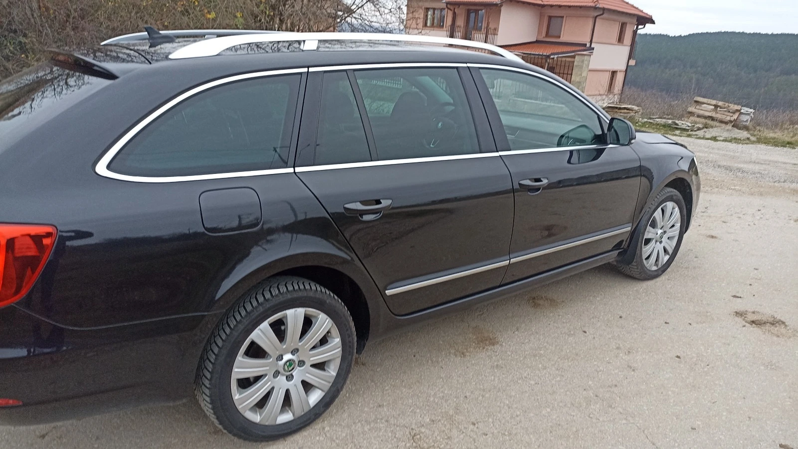 Skoda Superb 2.0  - изображение 3