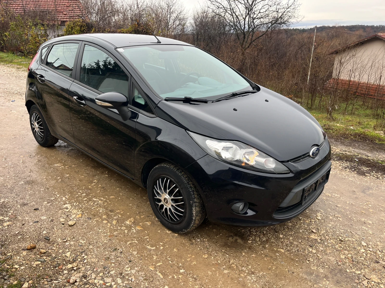 Ford Fiesta 144000 км - изображение 2