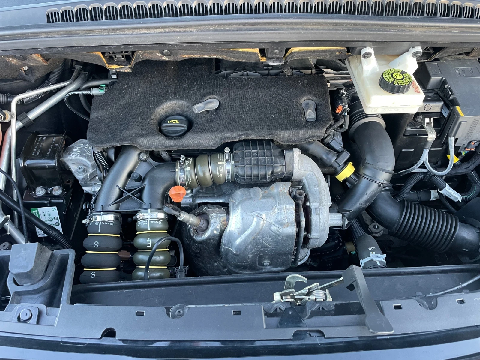 Peugeot 5008 1.6e-HDI-114-7m-ITALIA | Mobile.bg — изображение 14