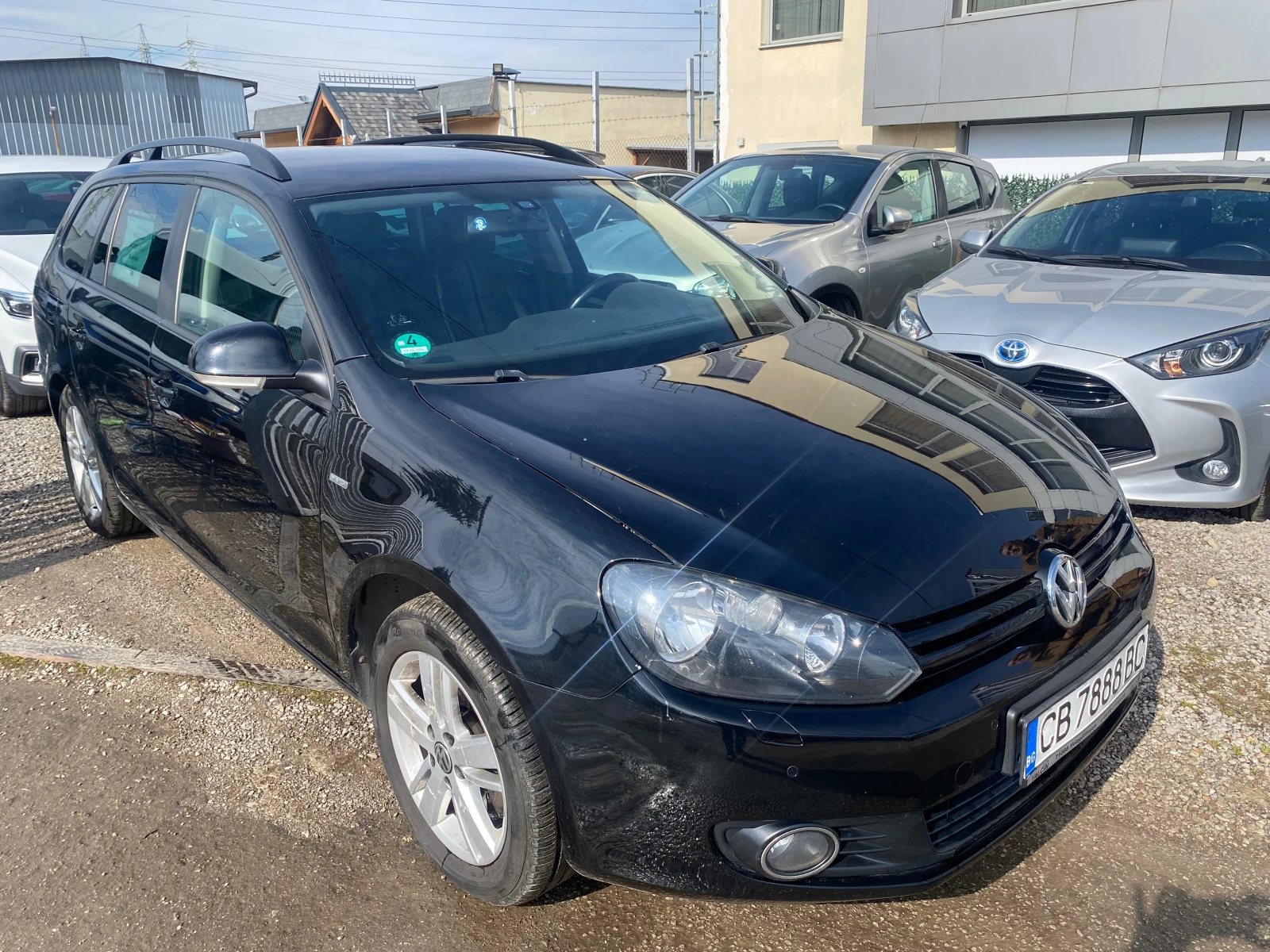 VW Golf 1.6 tdi NAVI euro 6B - изображение 2