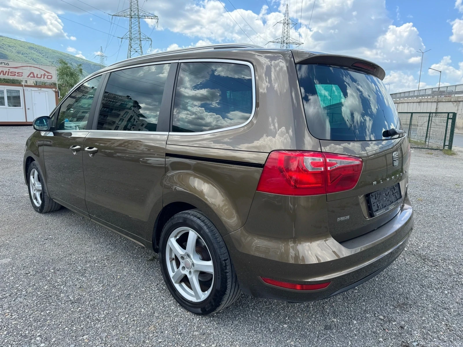 Seat Alhambra 2.0TDI Автомат Панорама Навигация - изображение 5