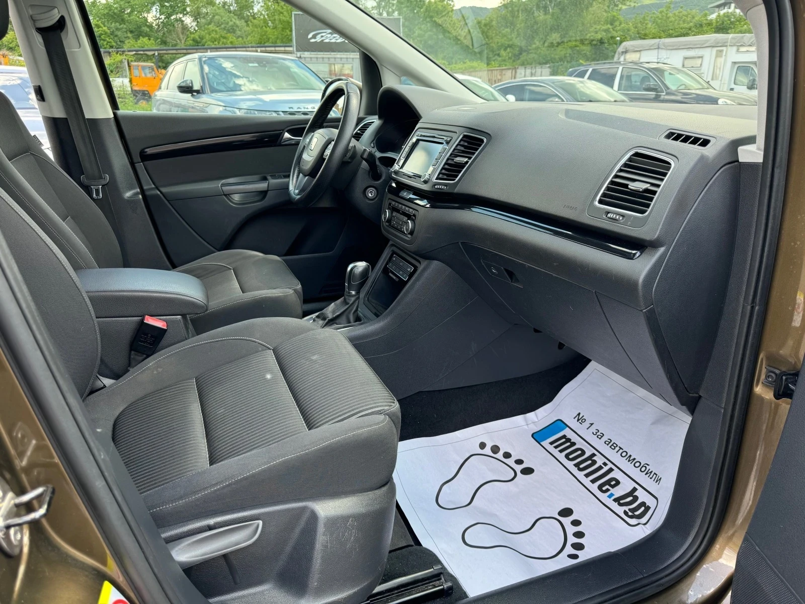 Seat Alhambra 2.0TDI Автомат Панорама Навигация - изображение 9