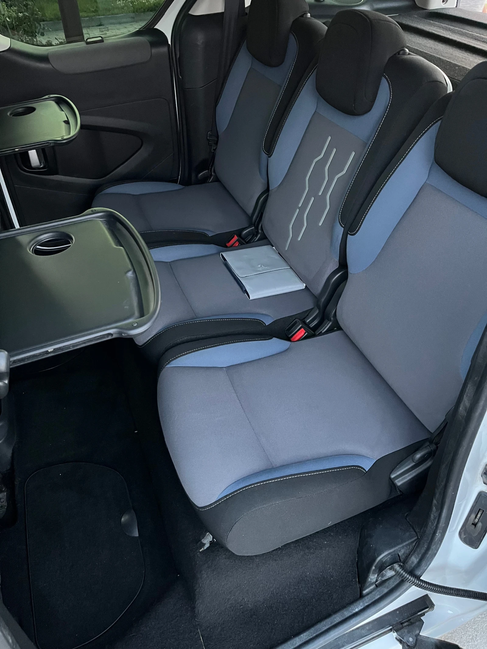 Peugeot Partner Tepee 1.6 E-HDI  - изображение 10