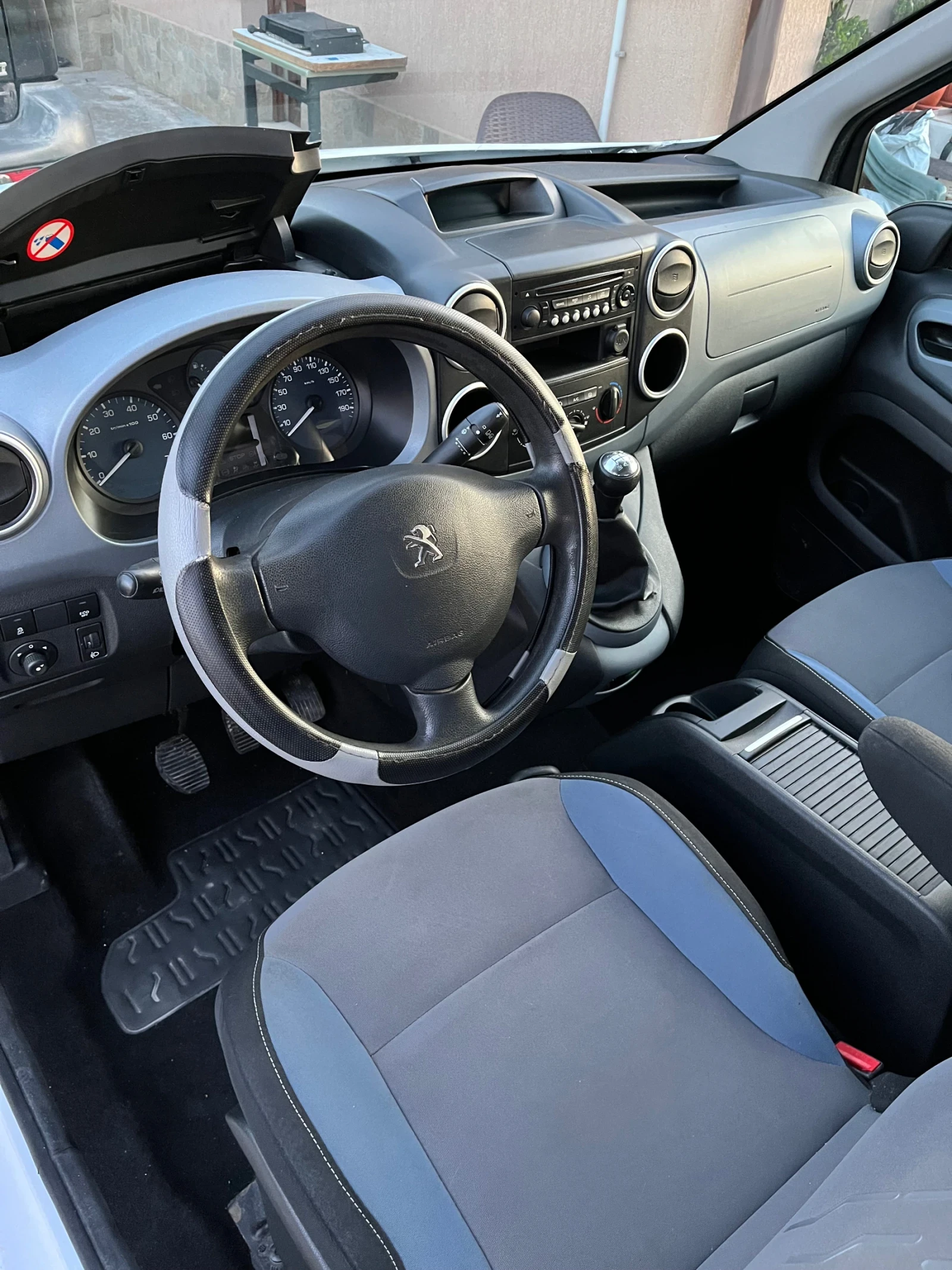 Peugeot Partner Tepee 1.6 E-HDI  - изображение 9