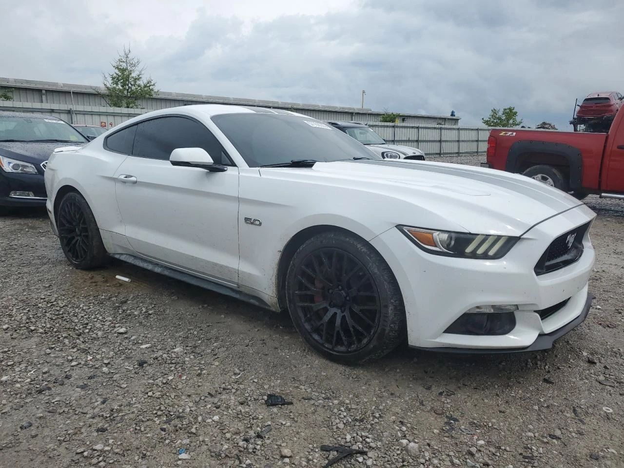 Ford Mustang GT 5.0* Кожен салон* Ръчна - изображение 5