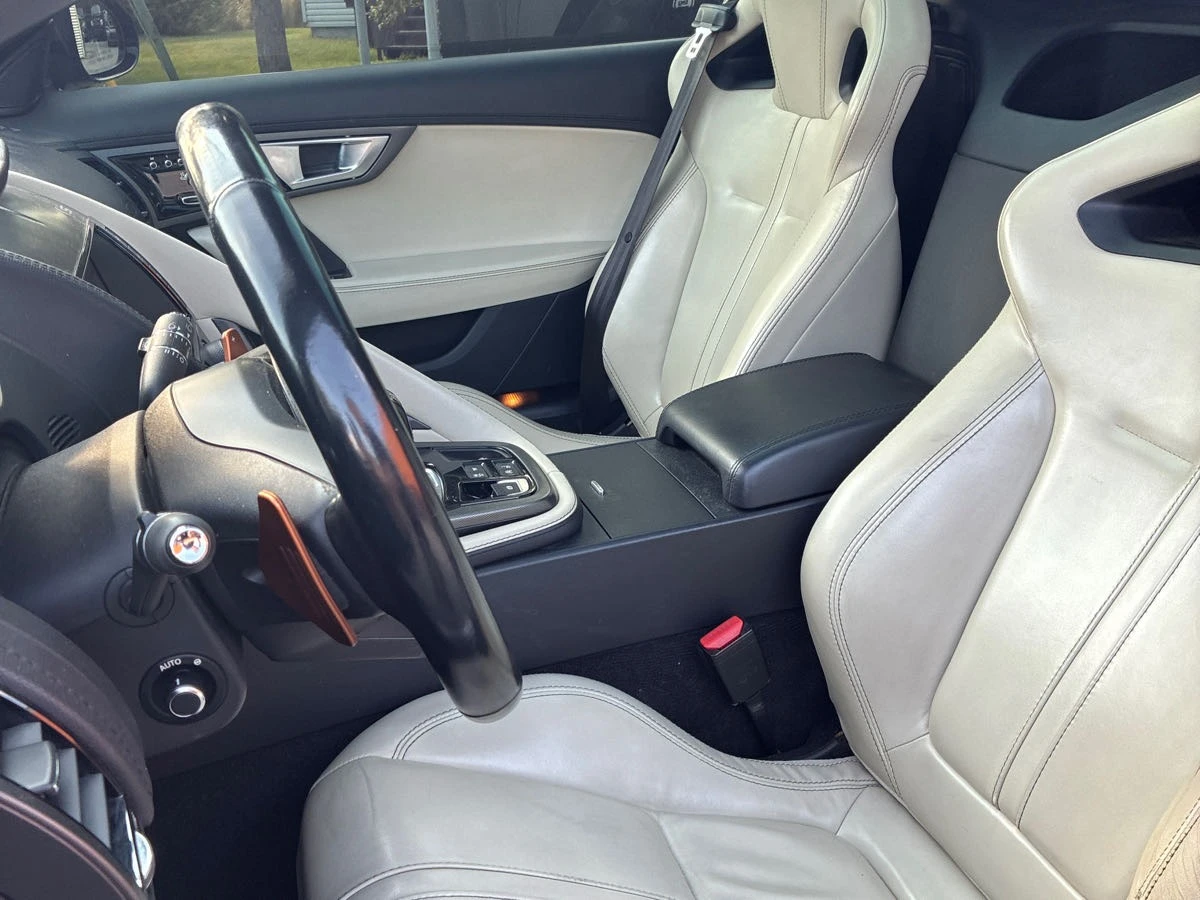 Jaguar F-Type 3.0L AWD CARFAX * * АВТО КРЕДИТ * *  - изображение 7