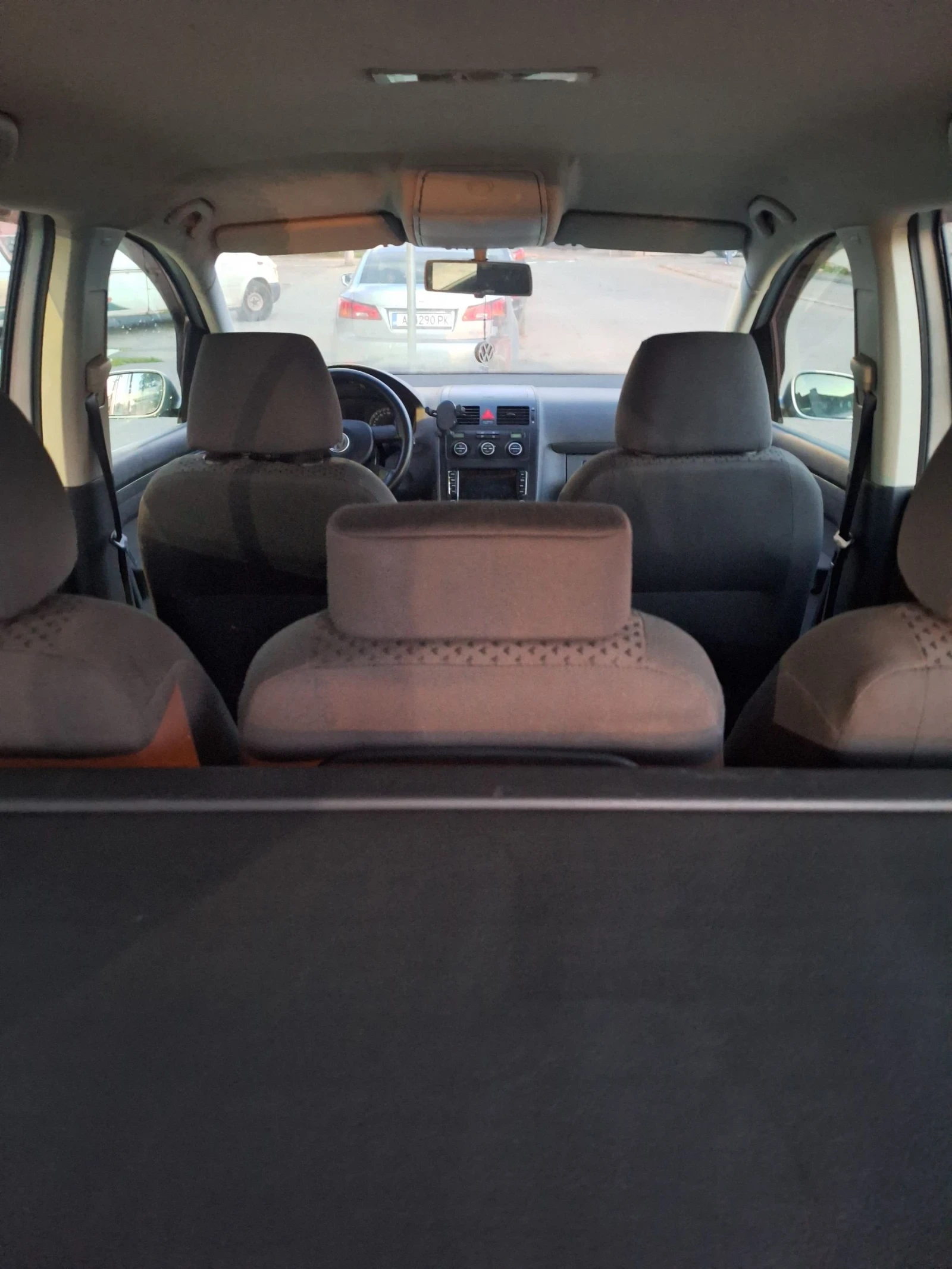 VW Touran 1900 - изображение 6