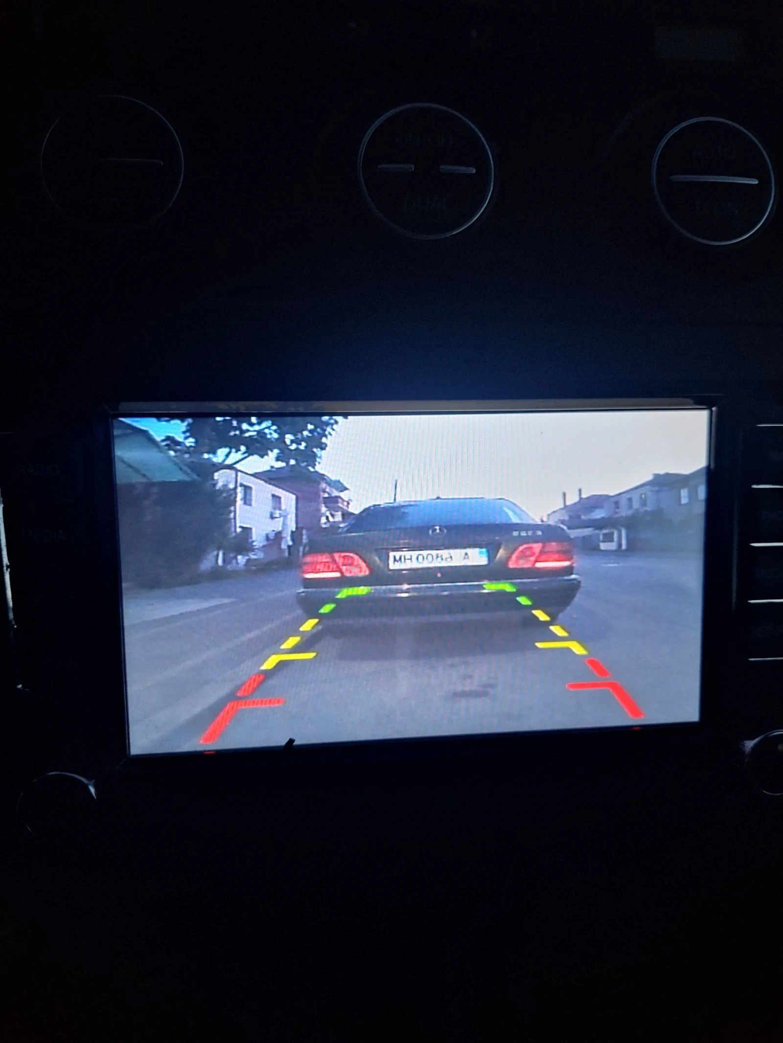 VW Touran 1900 - изображение 3