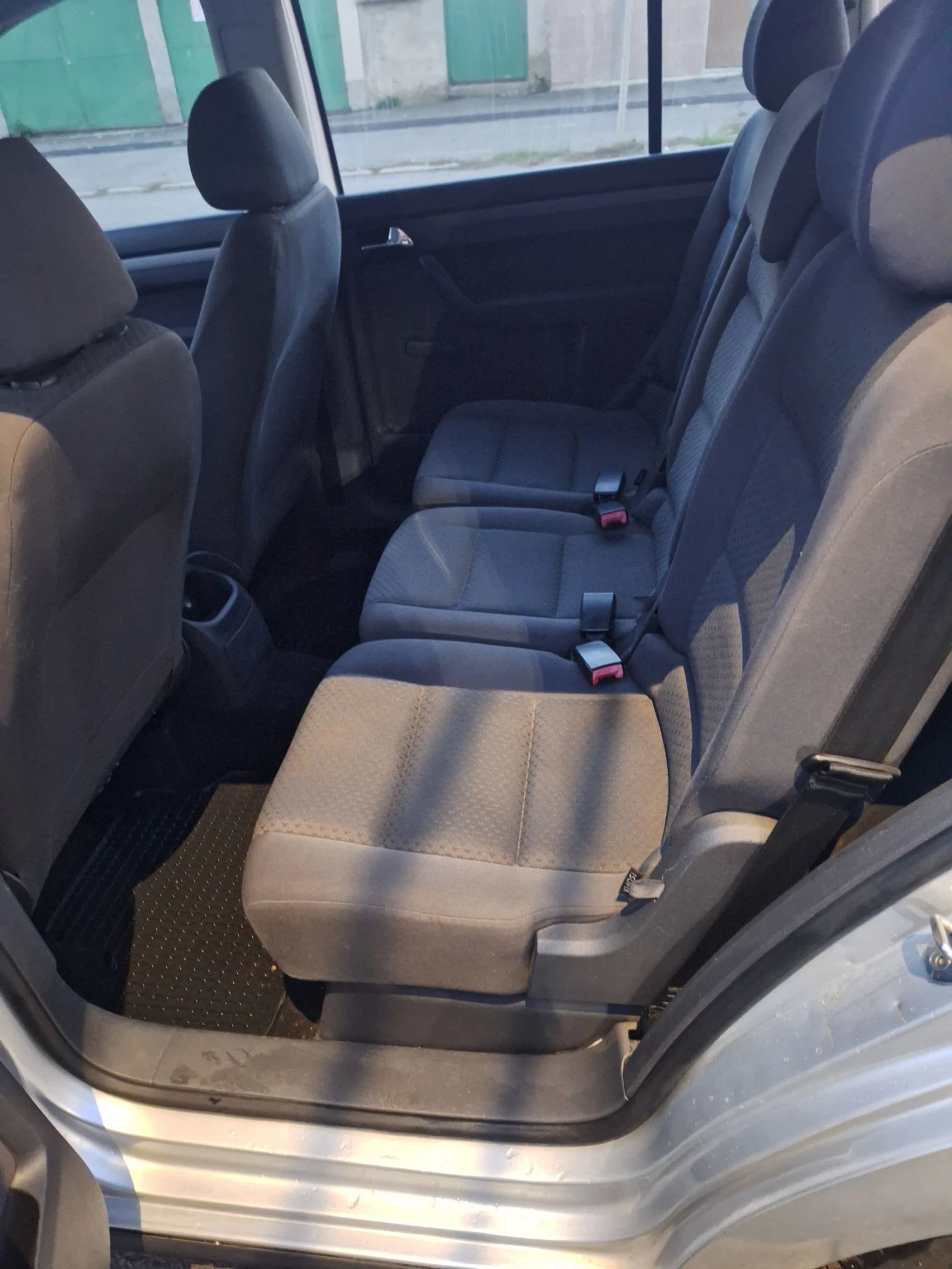 VW Touran 1900 - изображение 5